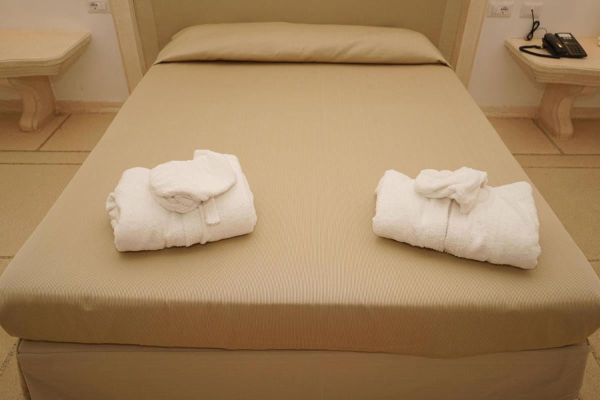 La Magione Bed & Breakfast Foggia Bagian luar foto